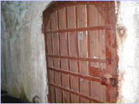 Дверь в катакомбы Форта "Константин"